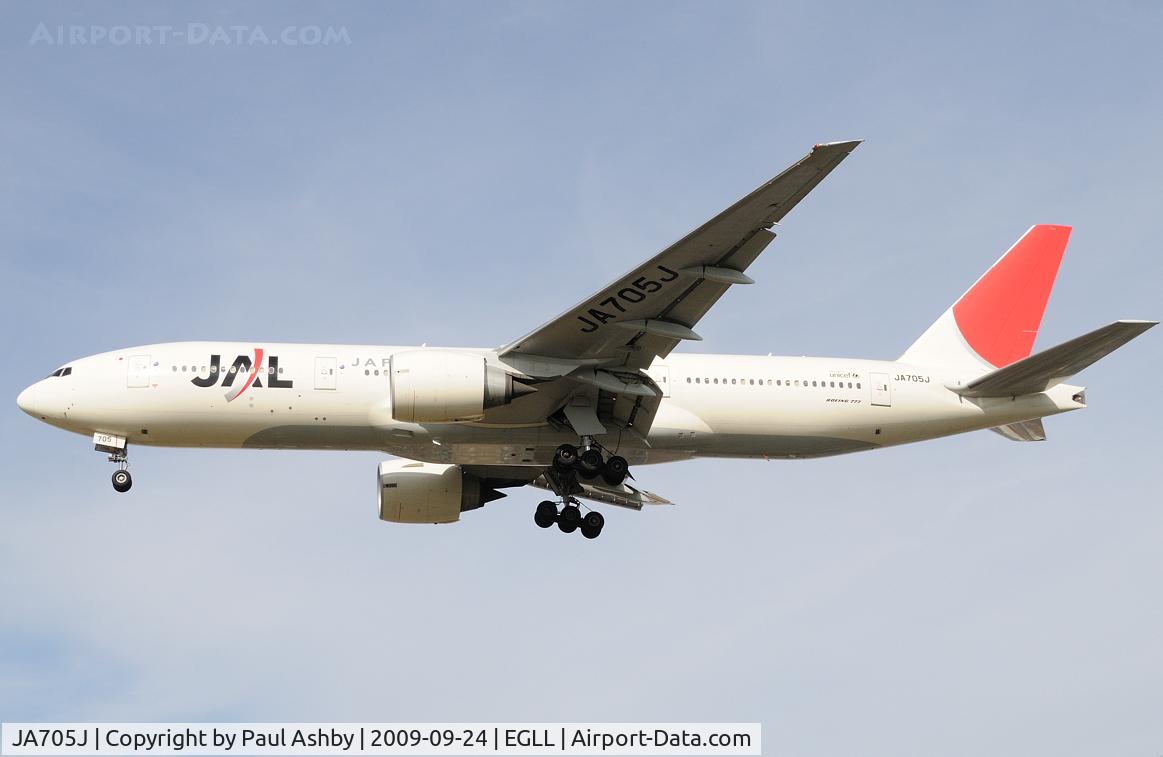 JA705J, Boeing 777-246/ER C/N 32893, Boeing 777-246