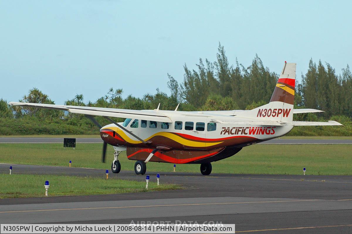 N305PW, 2000 Cessna 208B C/N 208B0828, At Hana, Maui, Hawai'i