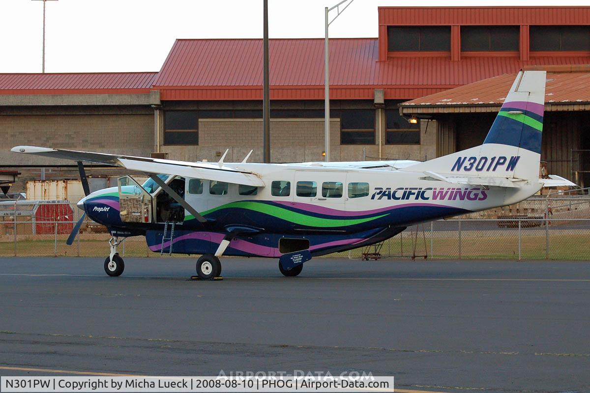 N301PW, 2002 Cessna 208B C/N 208B0983, At Maui
