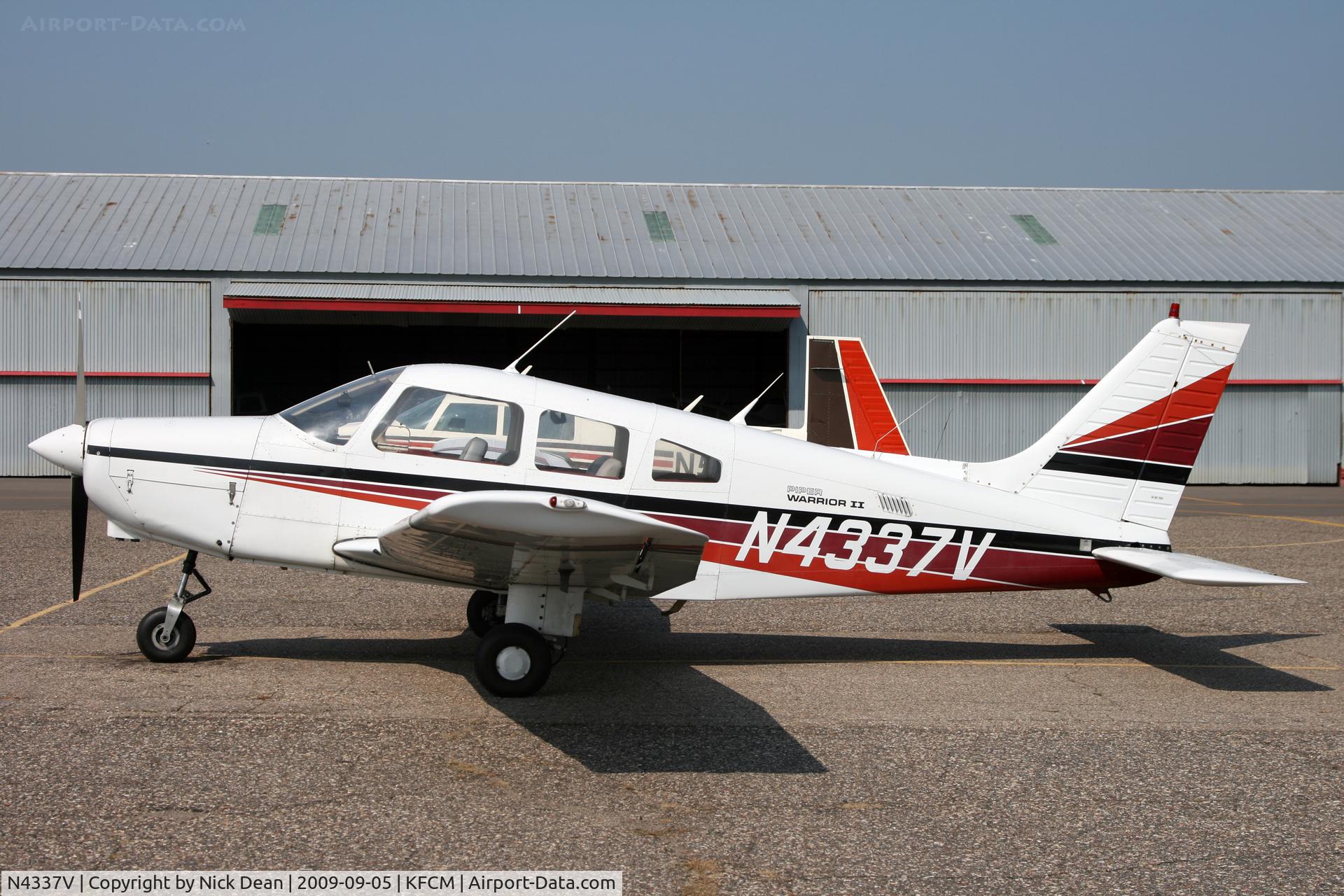 N4337V, 1984 Piper PA-28-161 C/N 28-8416045, KFCM