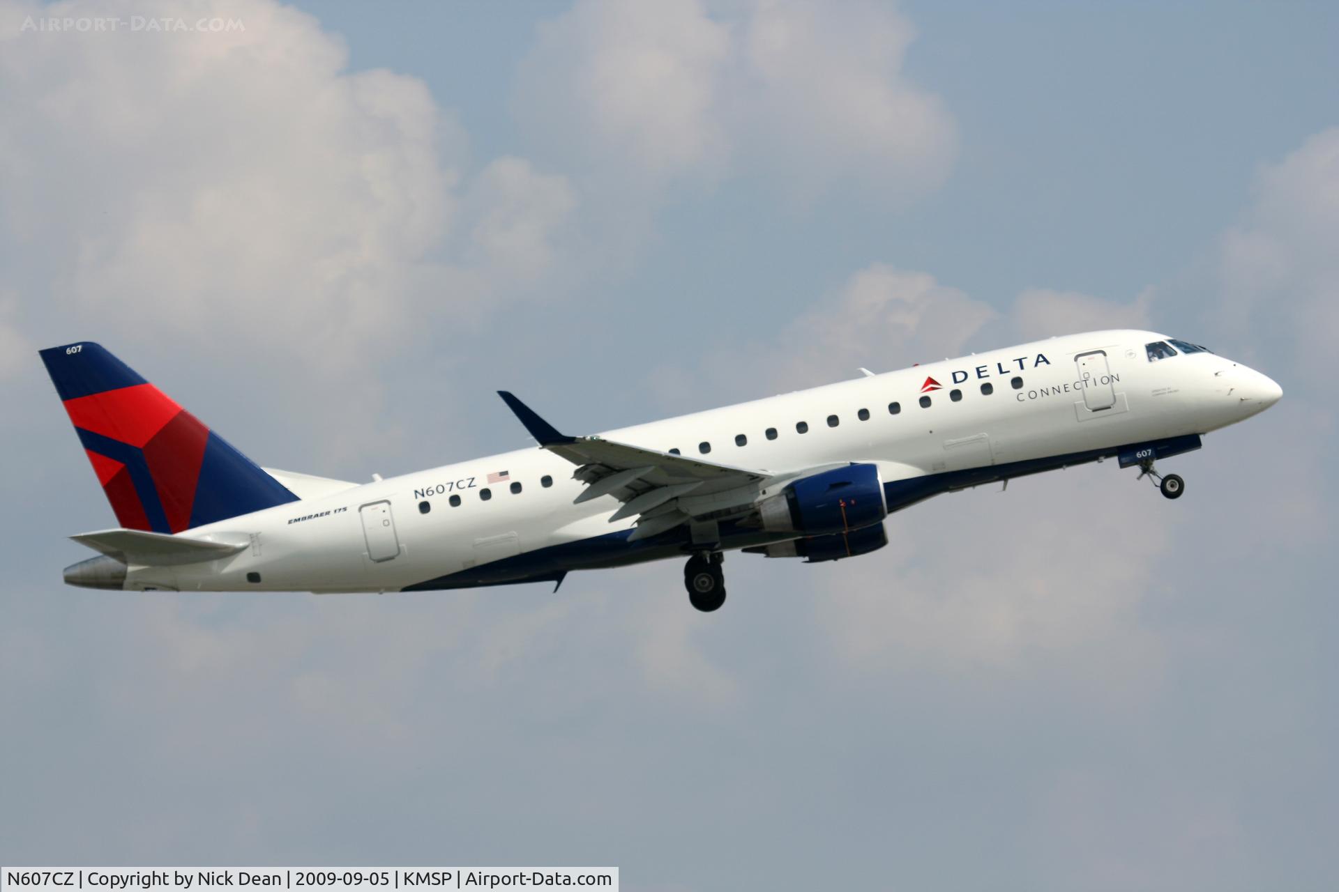 N607CZ, 2007 Embraer 170SU (ERJ-170-100SU) C/N 17000192, KMSP
