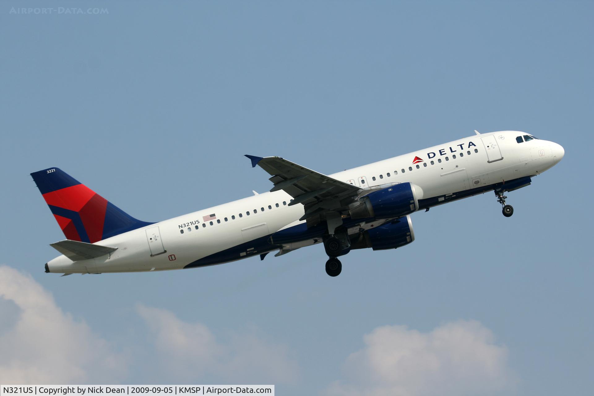 N321US, 1992 Airbus A320-211 C/N 262, KMSP
