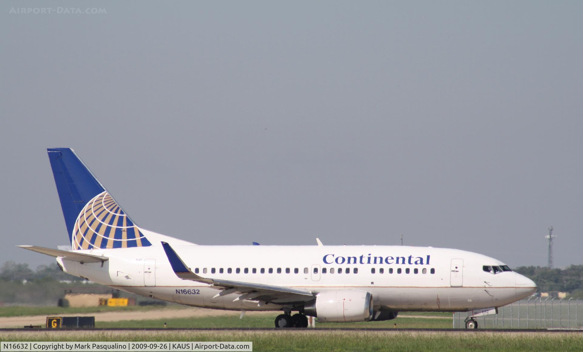 N16632, 1995 Boeing 737-524 C/N 27900, Boeing 737-500