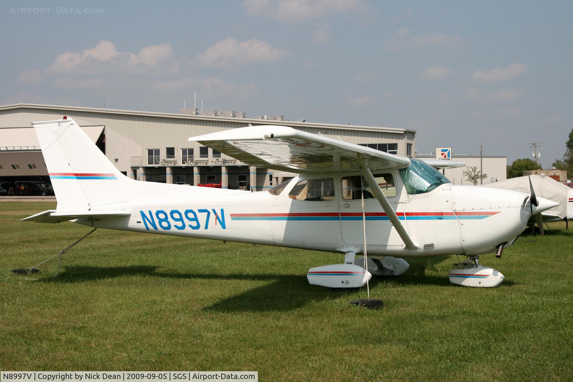 N8997V, 1974 Cessna 172M C/N 17264352, KSGS