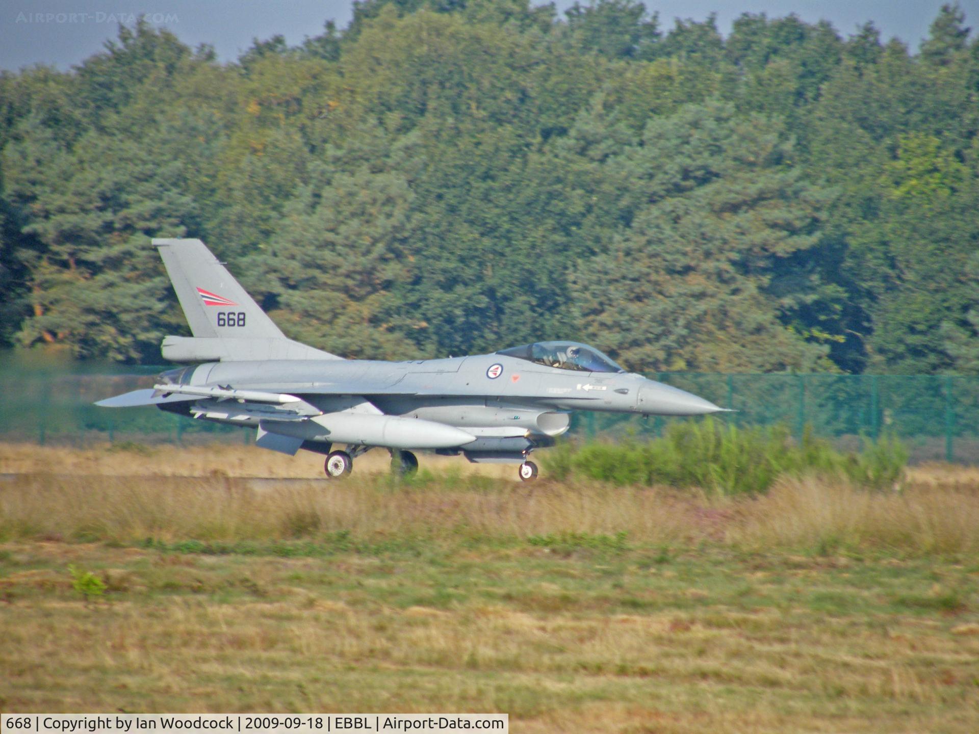 668, Fokker F-16AM Fighting Falcon C/N 6K-40, General Dynamics F-16AM/Royal Norwegian Air Force/Kleine Brogel