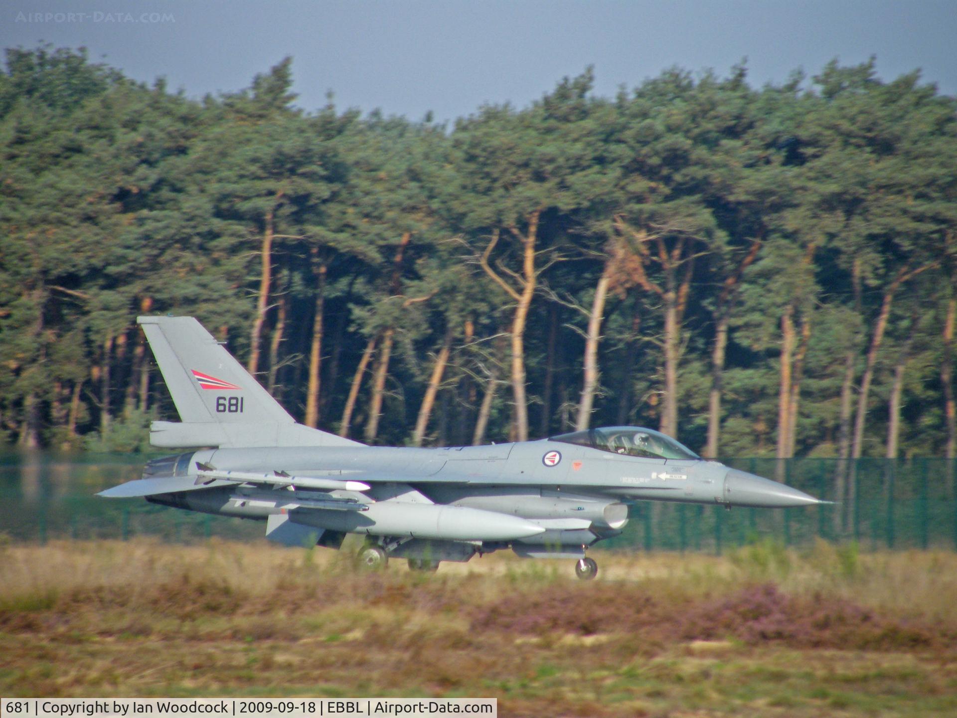 681, 1980 General Dynamics F-16AM Fighting Falcon C/N 6K-53, General Dynamics F-16AM/Royal Norwegian Air Force/Kleine Brogel