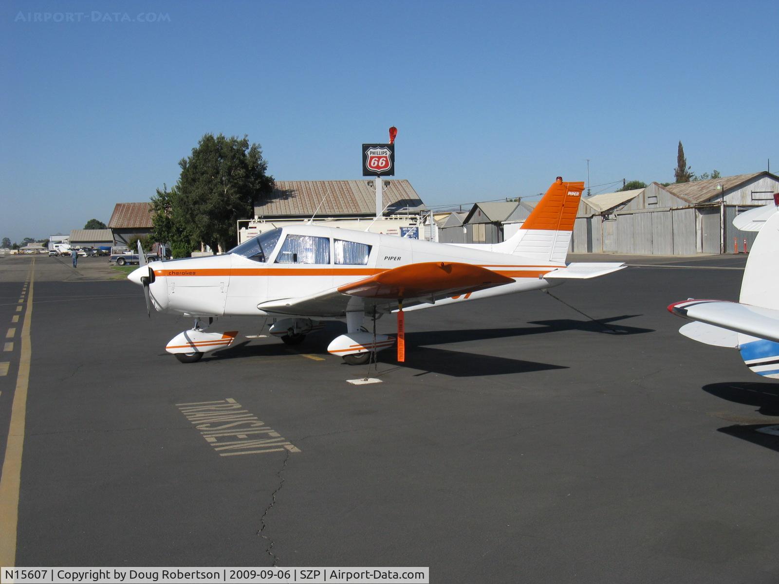 N15607, 1972 Piper PA-28-140 Cherokee C/N 28-7325113, 1972 Piper PA-28-140, Lycoming O-320-E1A 150 Hp