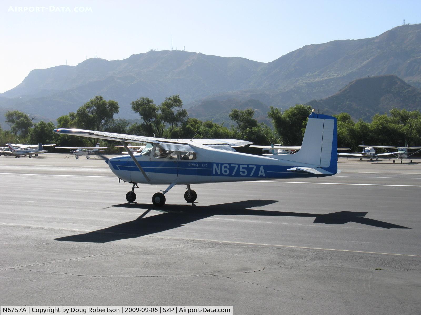 N6757A, 1956 Cessna 172 C/N 28857, 1956 Cessna 172, Continental O-300 145 Hp, taxi