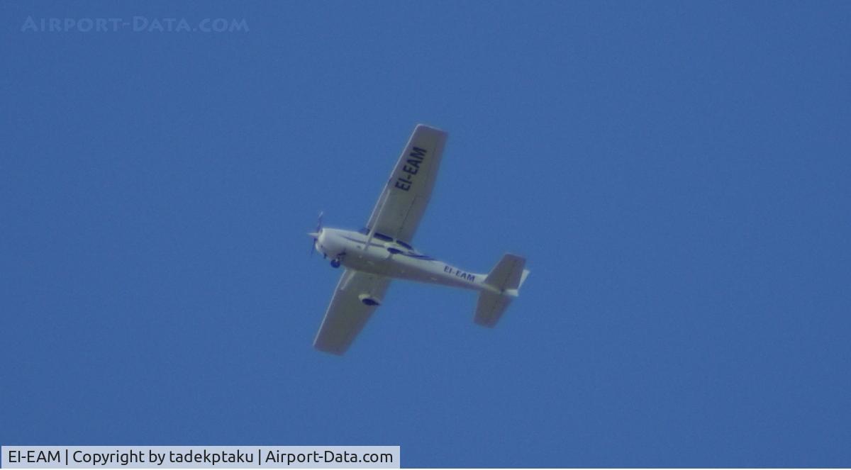 EI-EAM, 1999 Cessna 172R C/N 17280781, Mallow, Ireland
