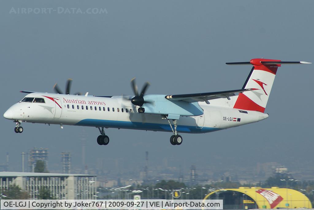 OE-LGJ, 2005 De Havilland Canada DHC-8-402Q Dash 8 C/N 4104, Austrian arrows De Havilland Canada DHC-8-401