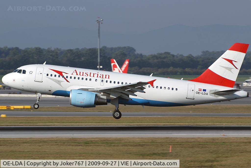 OE-LDA, 2004 Airbus A319-112 C/N 2131, Austrian Airlines Airbus A319-112