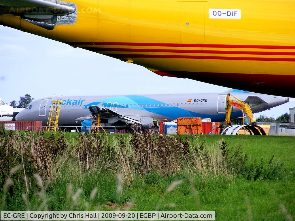 EC-GRE, Airbus A320-211 C/N 134, Clickair, due to be cut up and scrapped by ASI at Kemble