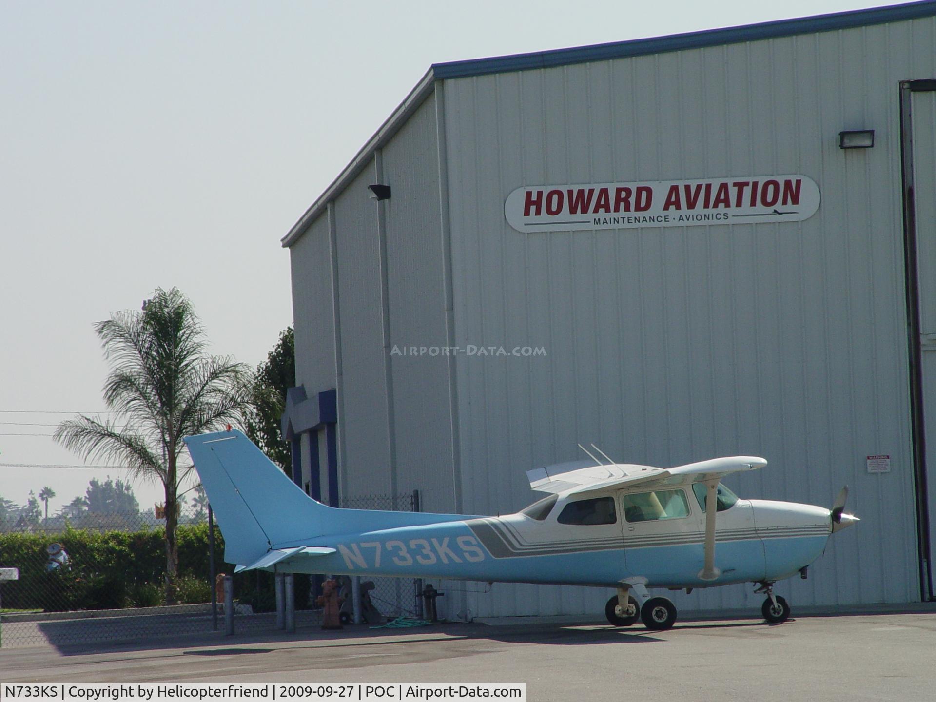 N733KS, 1976 Cessna 172N C/N 17268357, Parked at Howard Aviation