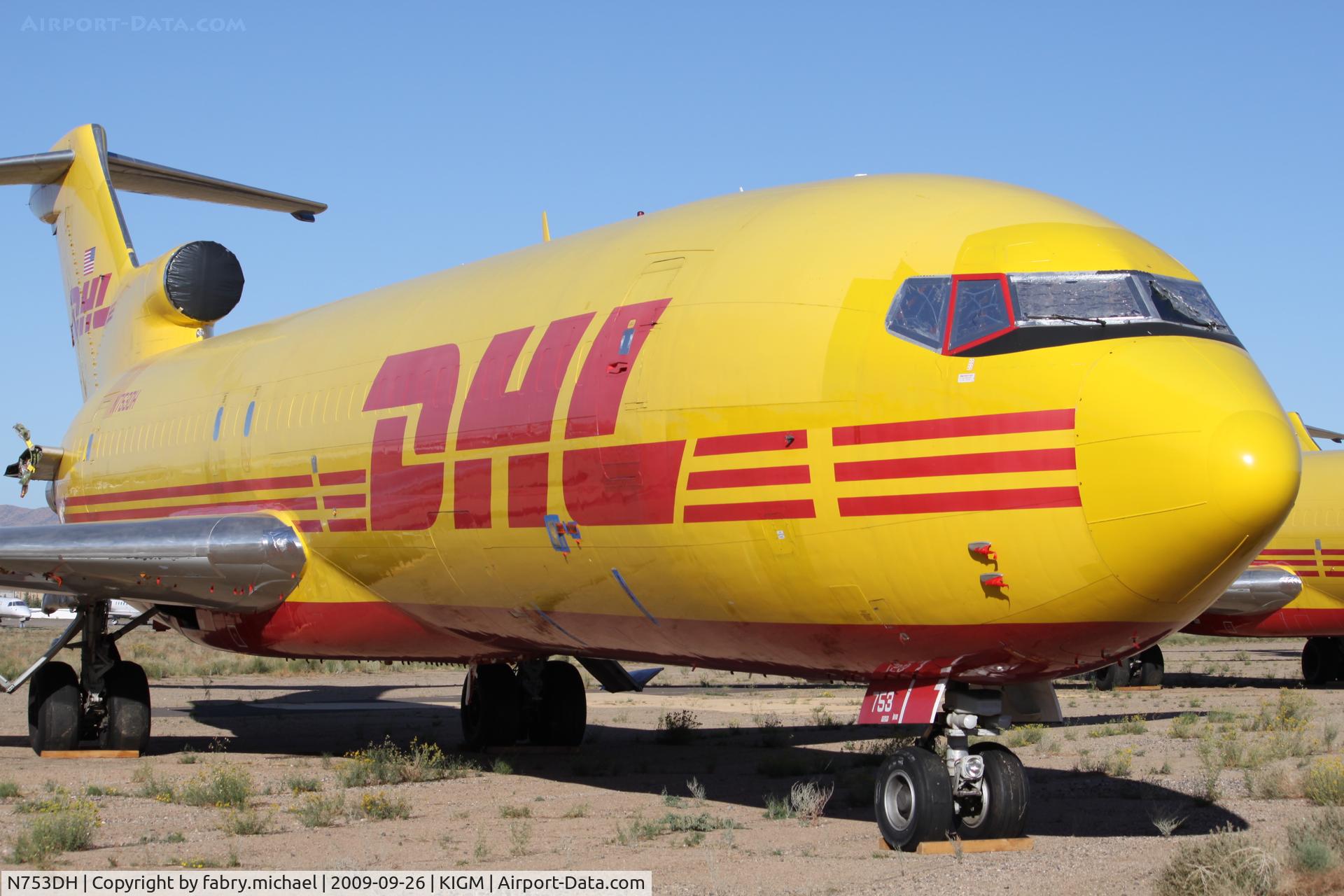 N753DH, 1981 Boeing 727-223 C/N 22468, Looking like new, but I am afraid with the economy going...