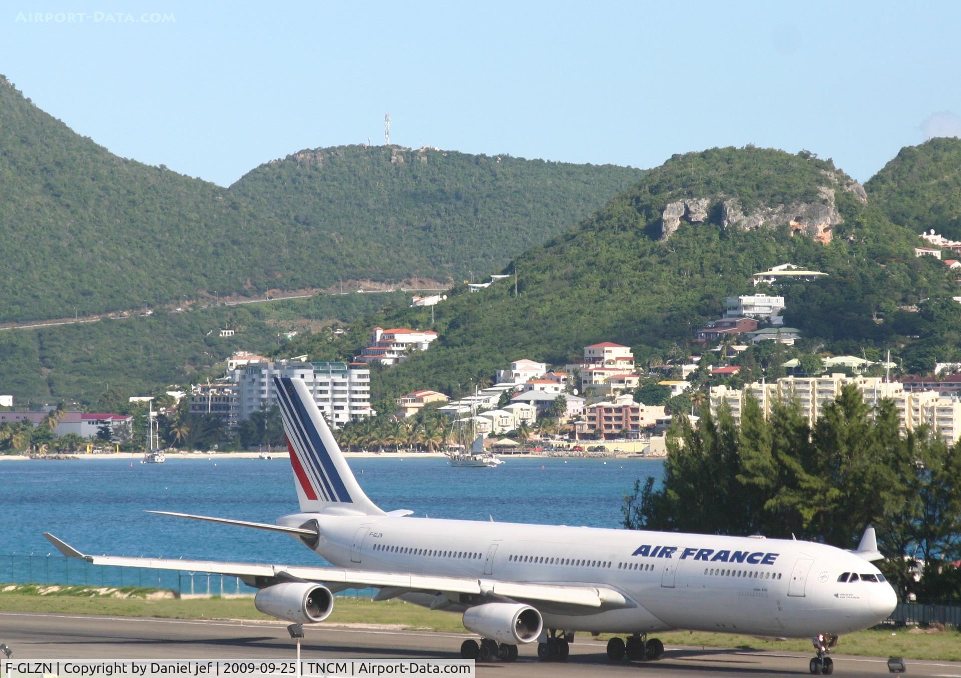 F-GLZN, 1998 Airbus A340-313X C/N 245, Airfrance back tracking on its way to france