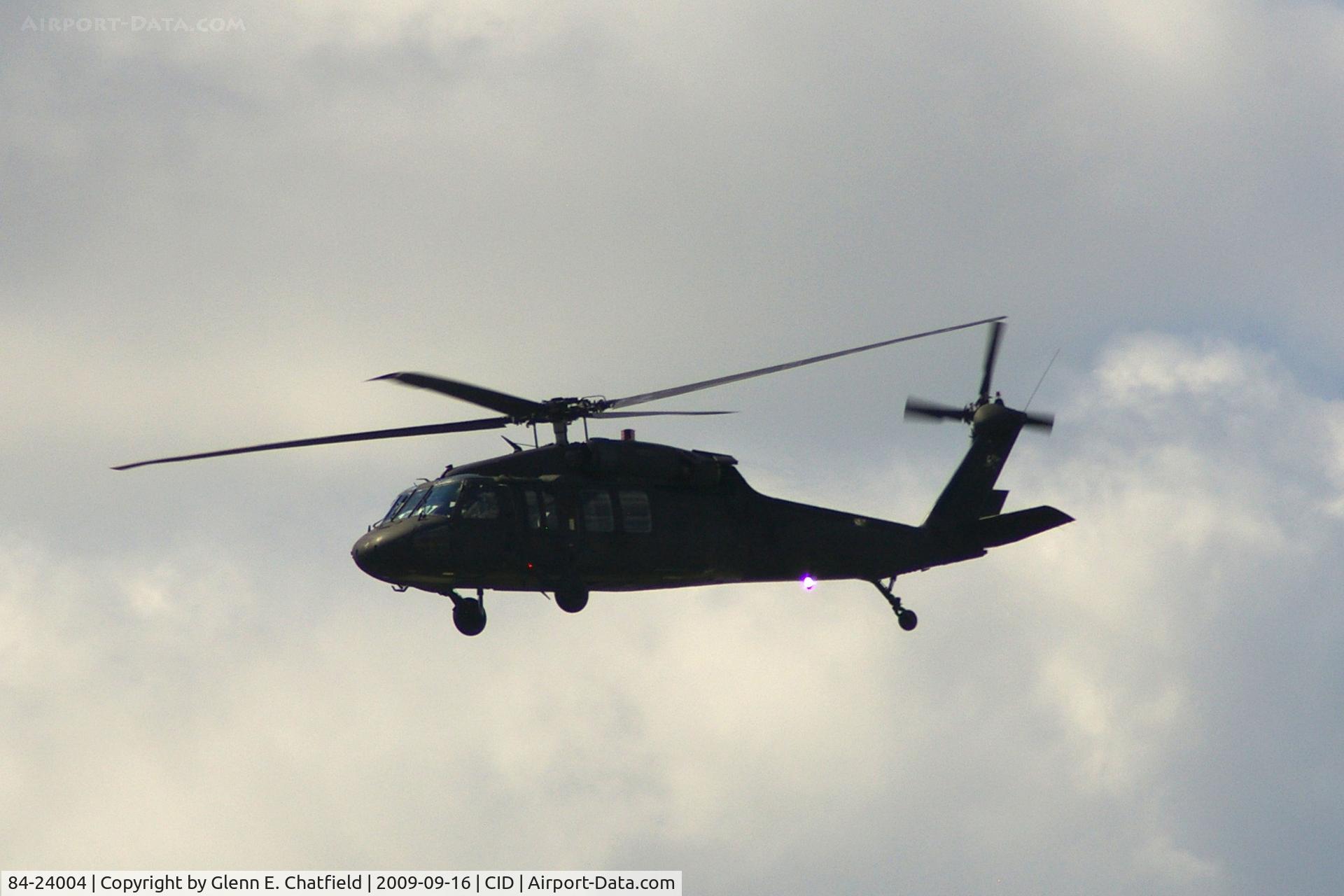 84-24004, 1984 Sikorsky UH-60A Black Hawk C/N 70.845, Departing for Davenport, IA