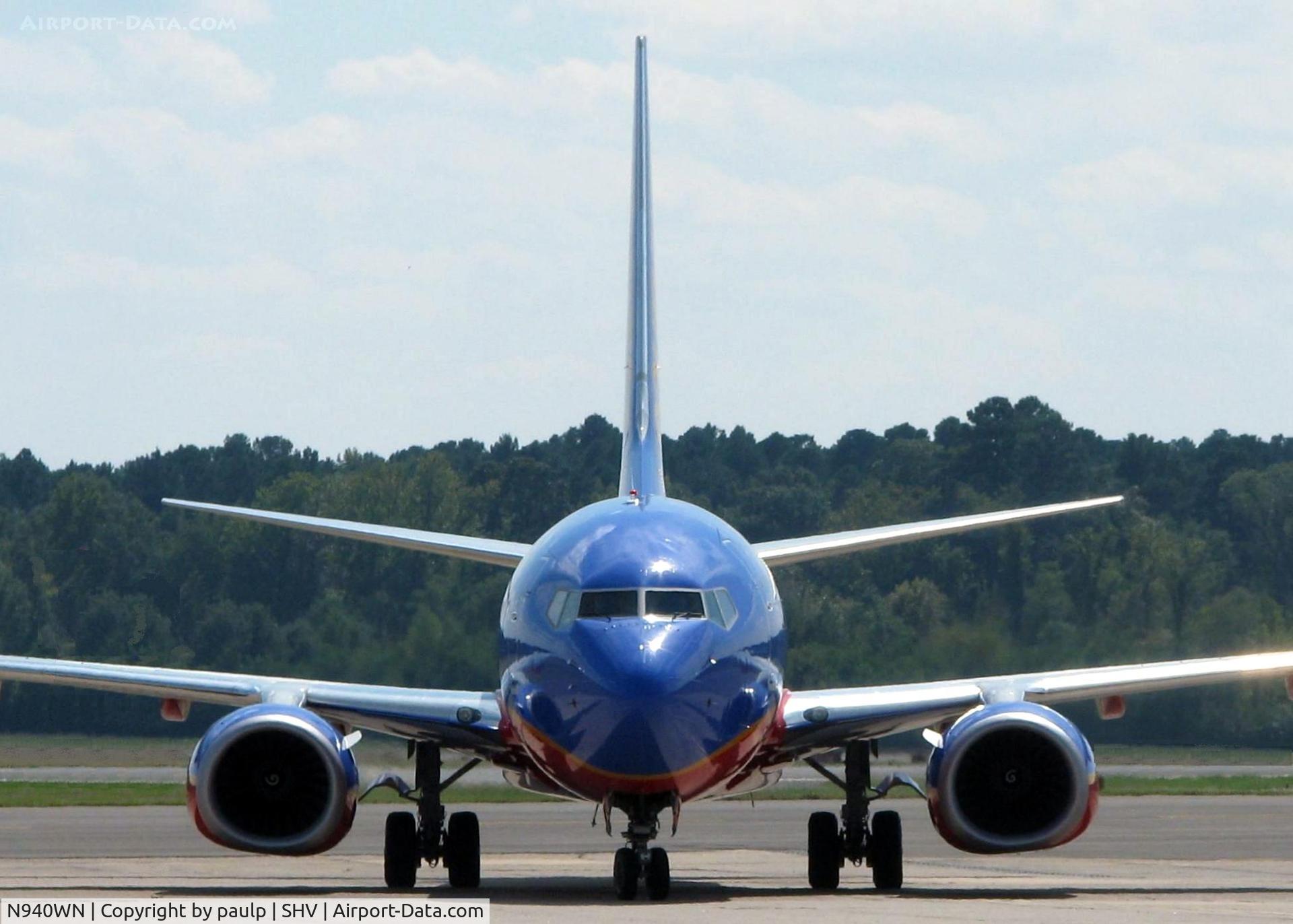 N940WN, 2009 Boeing 737-7H4 C/N 36900, At Shreveport Regional.
