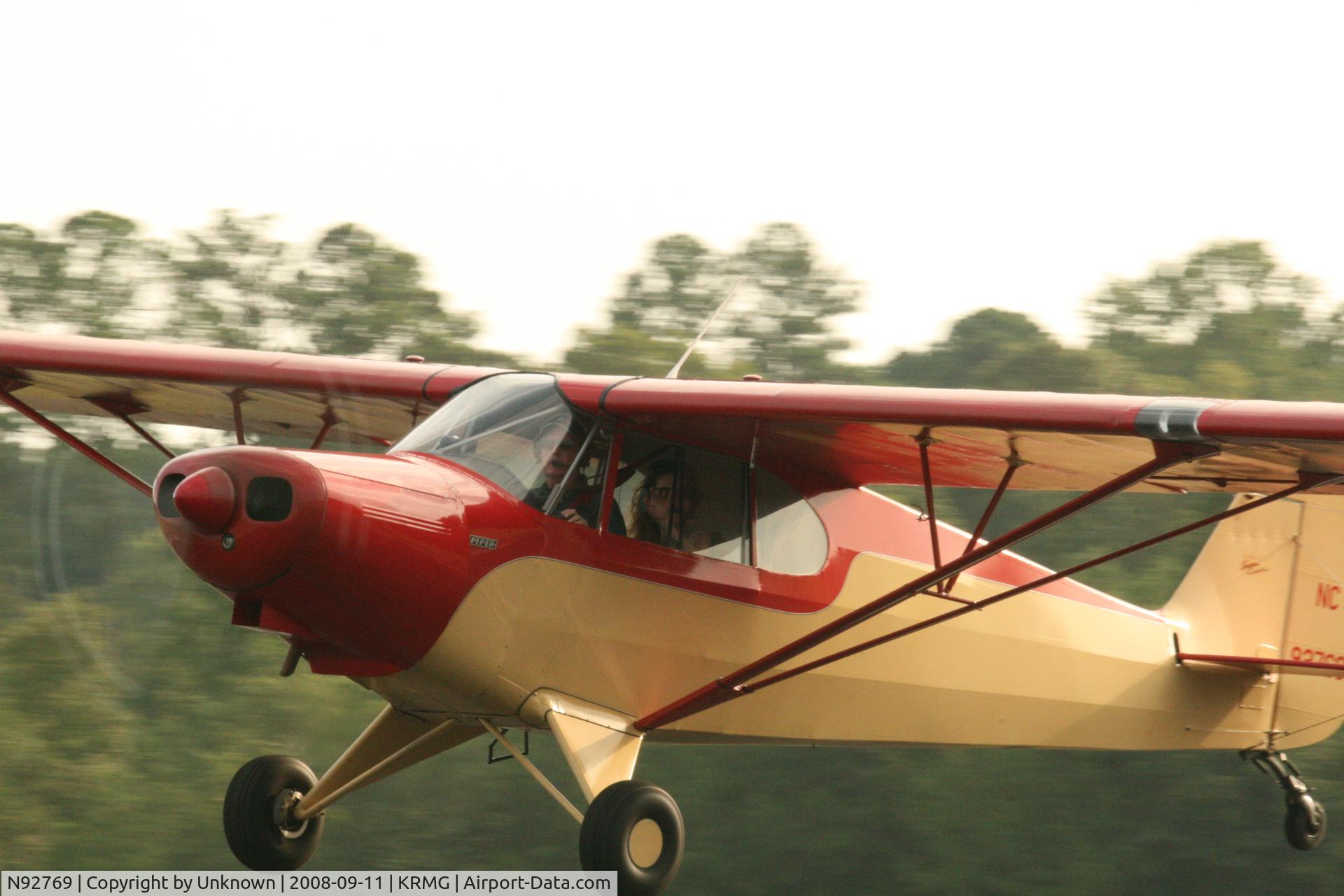 N92769, 1946 Piper PA-12 Super Cruiser C/N 12-214, Evening flight with first time Cub passenger in back.