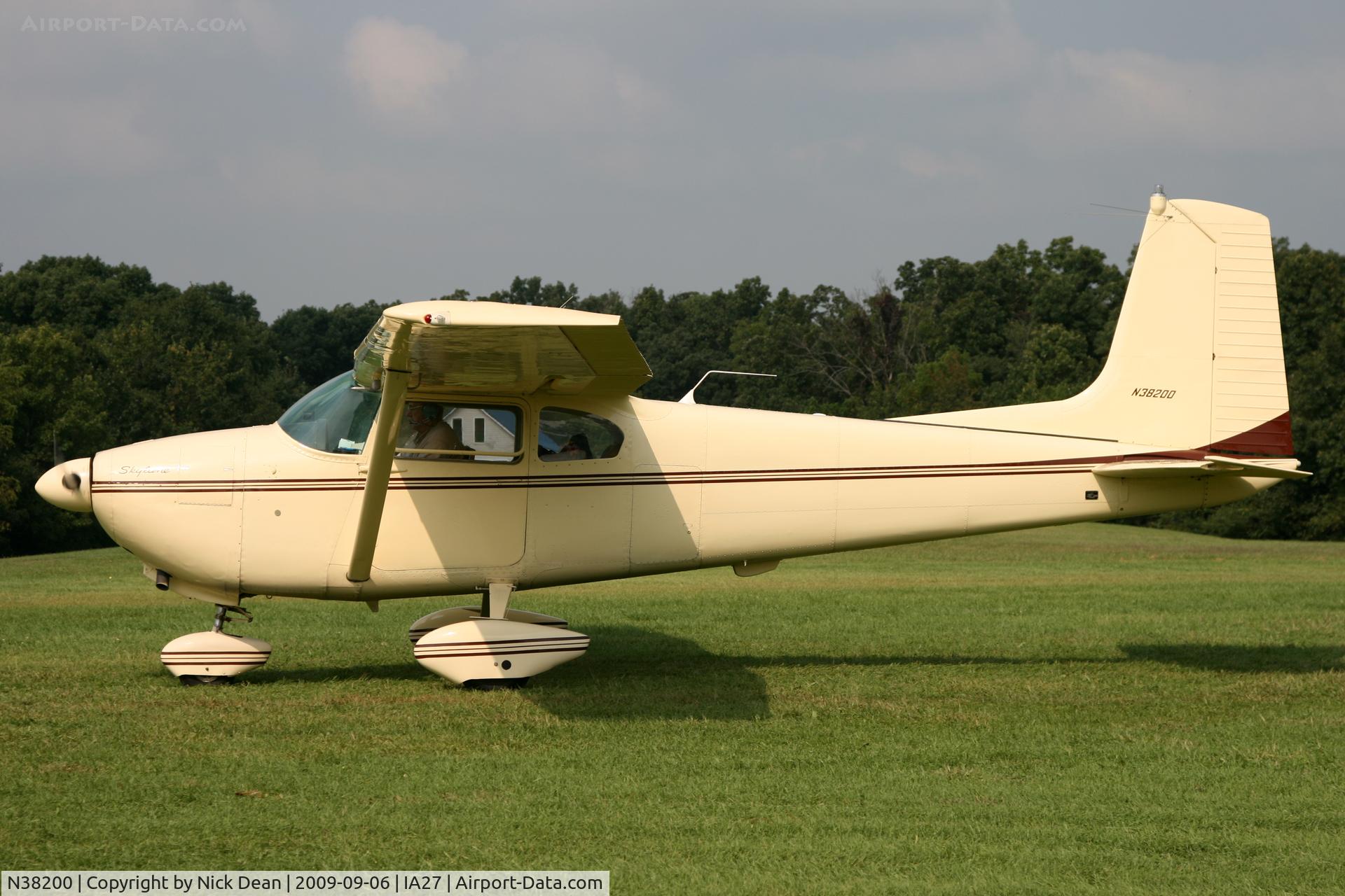 N38200, Cessna 172L C/N 17259920, IA27