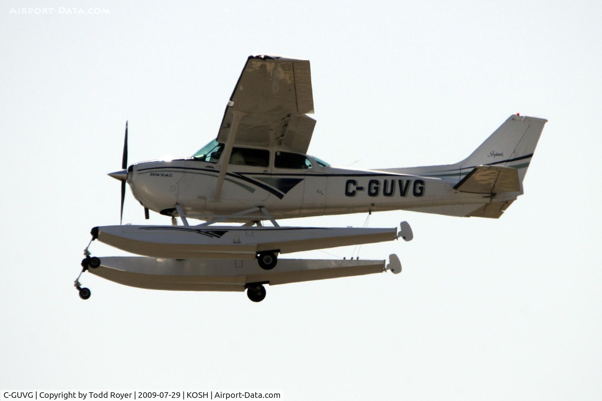 C-GUVG, 1977 Cessna 172N C/N 17268601, Departing OSH on 36