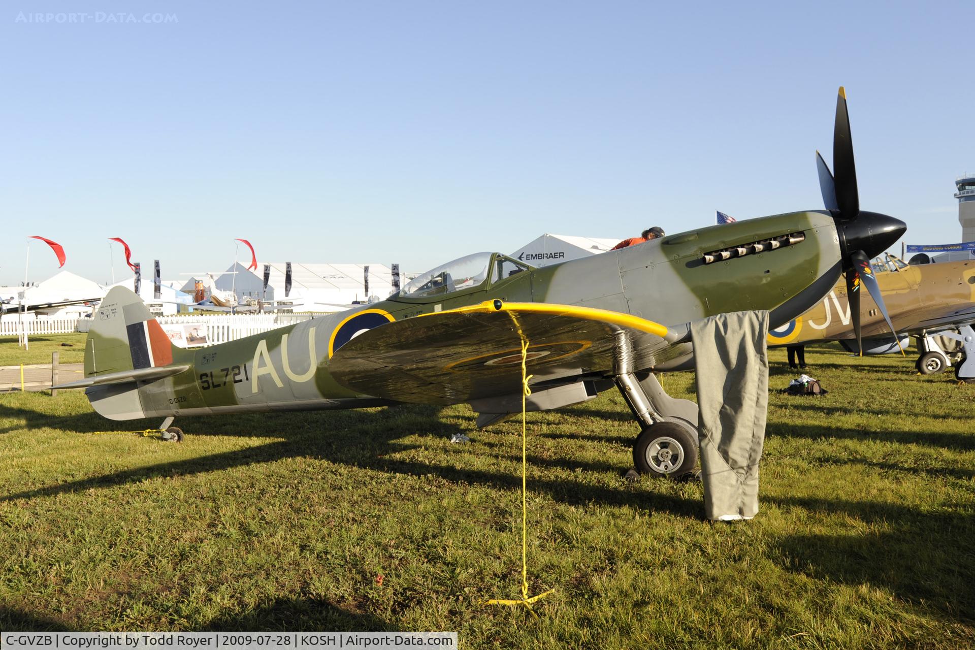 C-GVZB, 1945 Supermarine 361 Spitfire LF.XVIe C/N CBAF.IX.4756, Oshkosh EAA Fly-in 2009