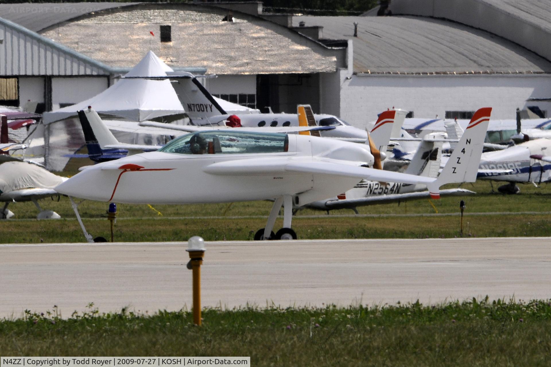 N4ZZ, 1978 Rutan VariEze C/N 229, Taxi to parking
