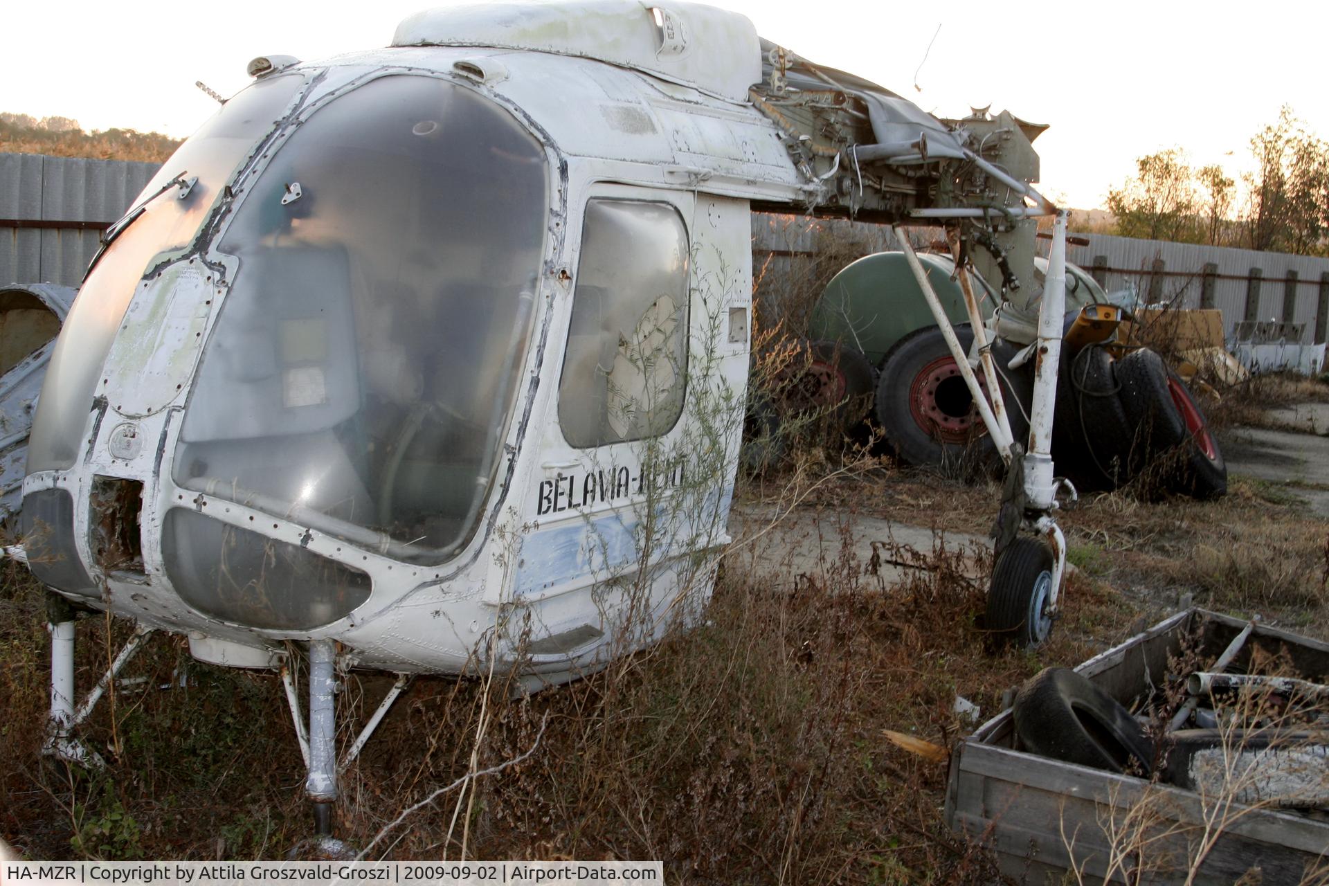 HA-MZR, 1975 Kamov Ka-26 Hoodlum C/N 7505114, Kisujszállás, agricultural depot.