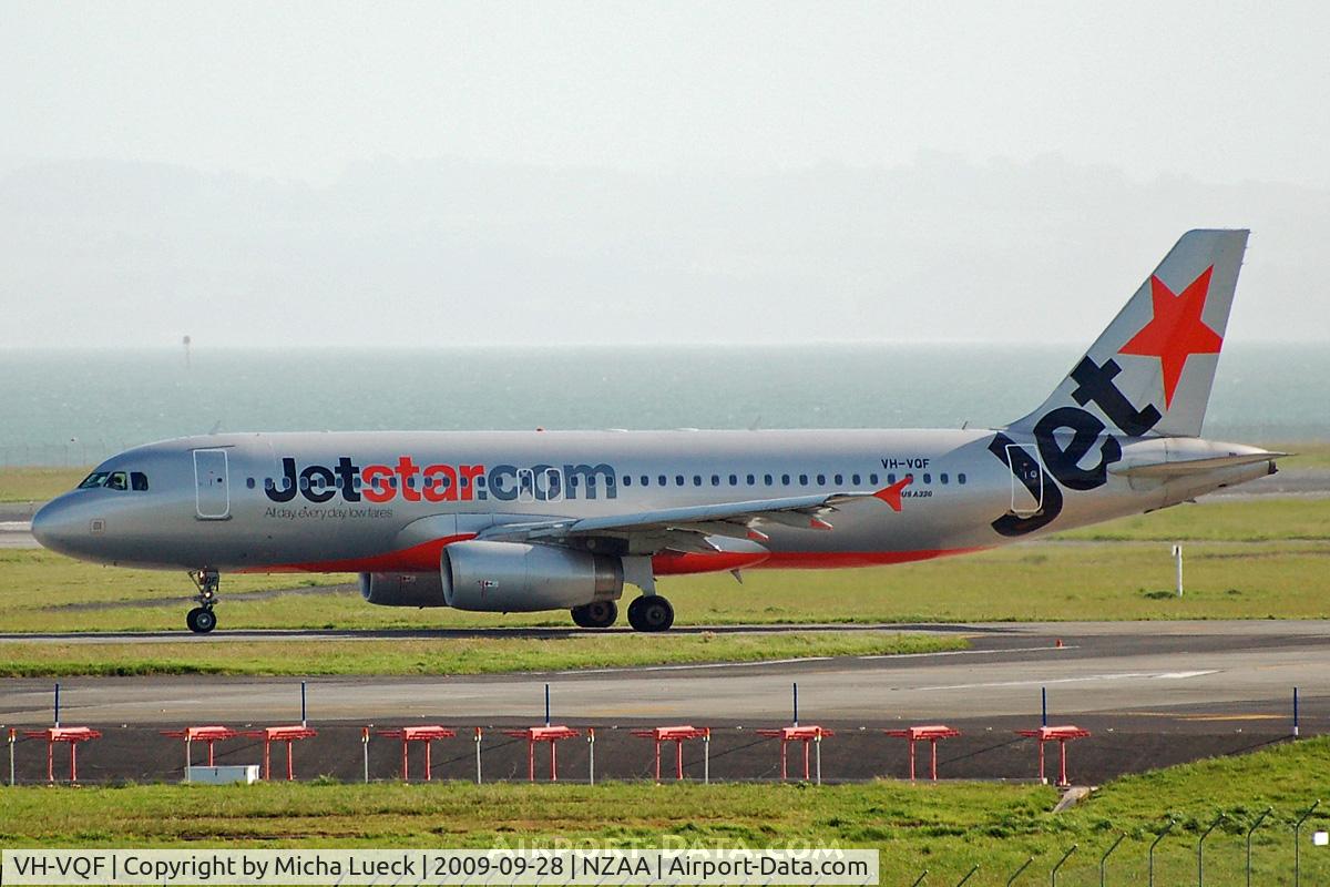 VH-VQF, 2008 Airbus A320-232 C/N 3474, At Auckland