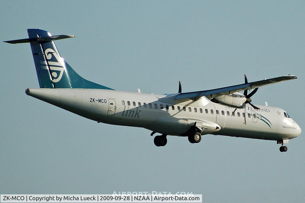 ZK-MCO, 1999 ATR 72-212A C/N 628, At Auckland