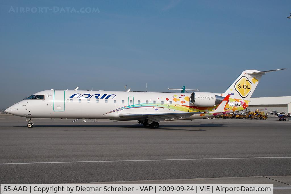 S5-AAD, 1997 Canadair CRJ-200LR (CL-600-2B19) C/N 7166, Adria Airways Regionaljet