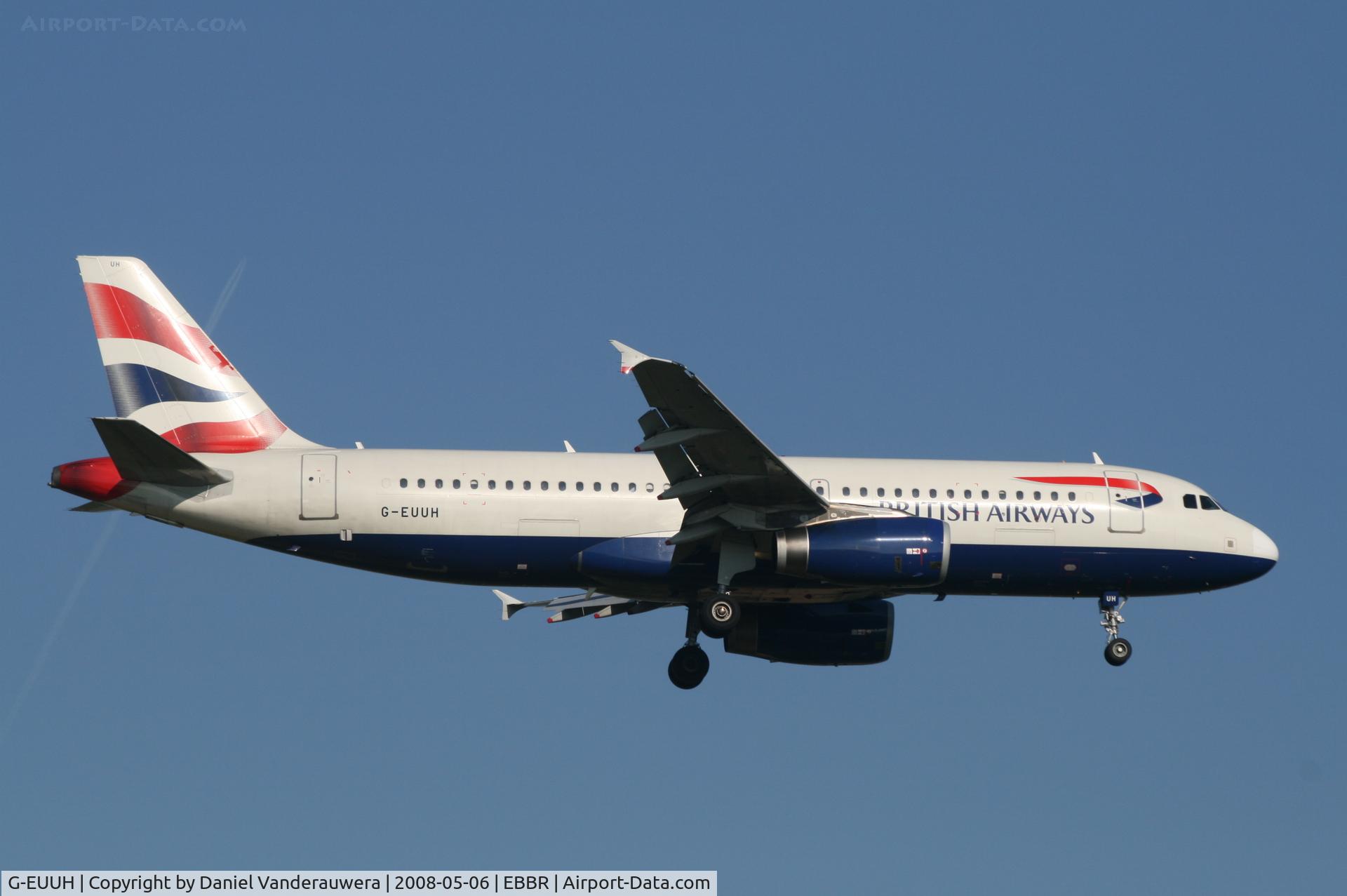 G-EUUH, 2002 Airbus A320-232 C/N 1665, descending to rwy 02
