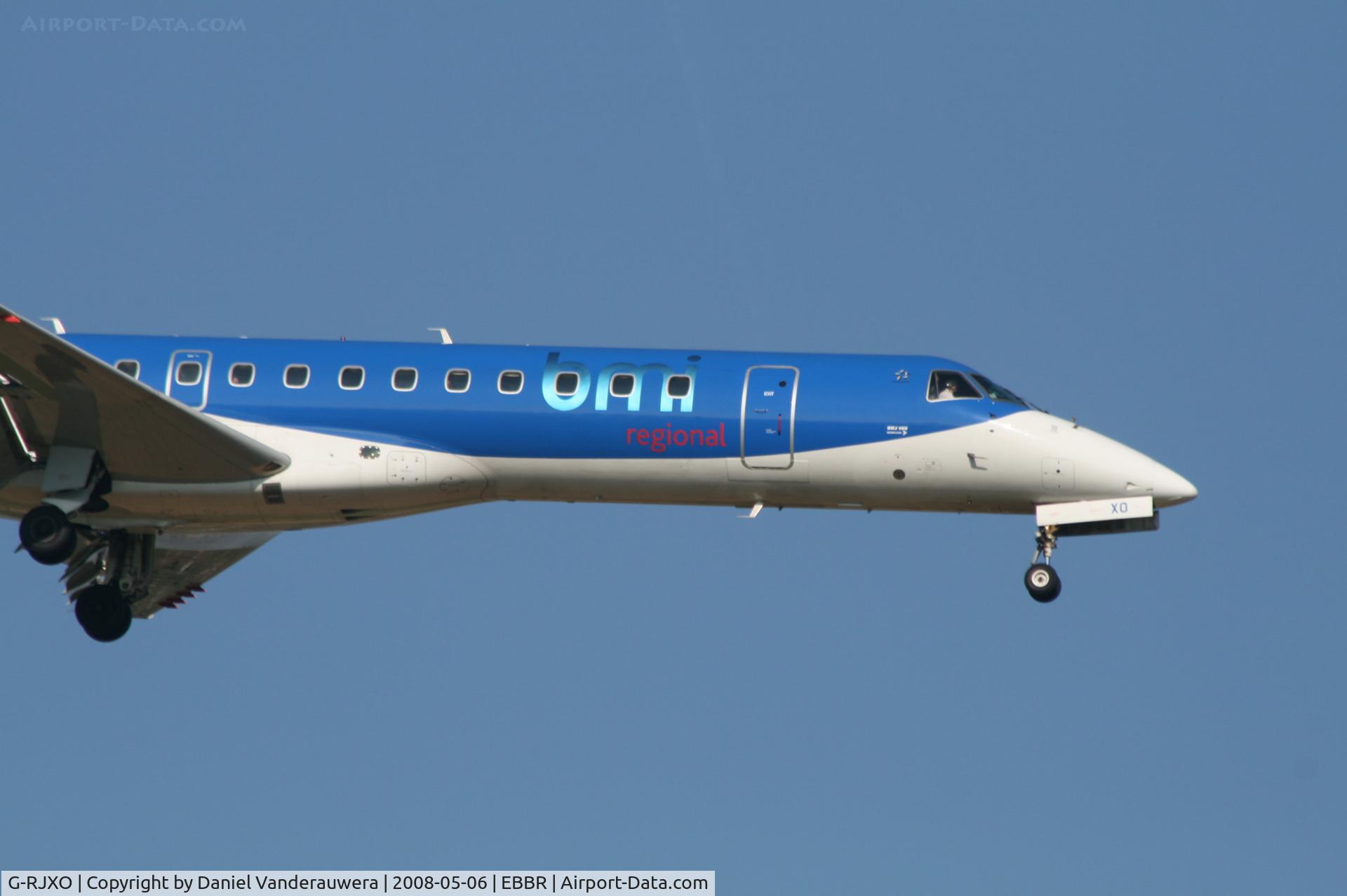 G-RJXO, 2000 Embraer ERJ-145MP (EMB-145MP) C/N 145339, arrival of flight BD233 to rwy 02