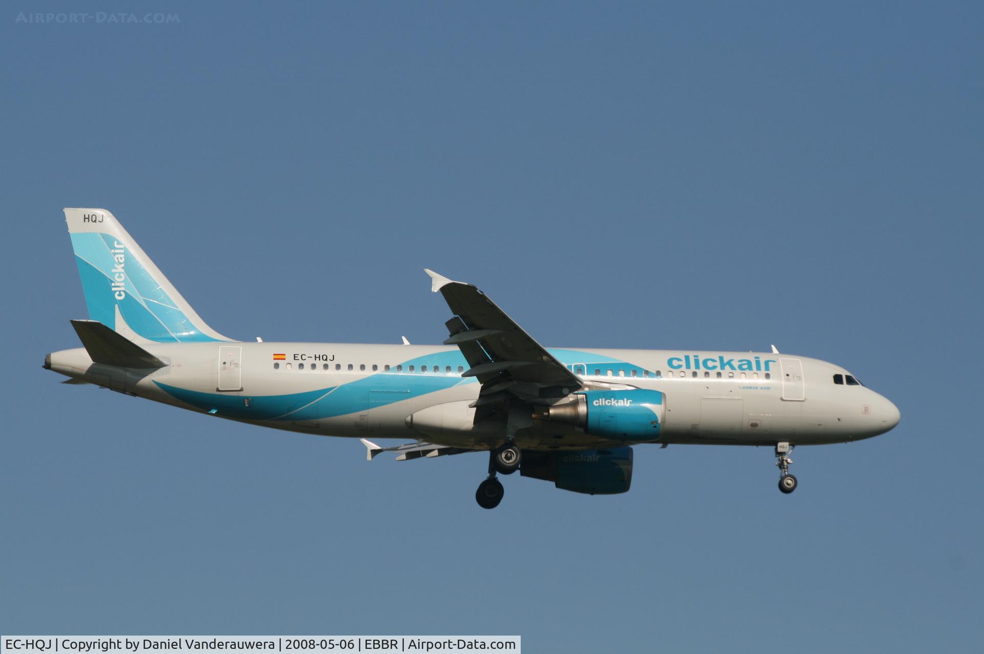 EC-HQJ, 2001 Airbus A320-214 C/N 1430, flight XG1241 is descending to rwy 02