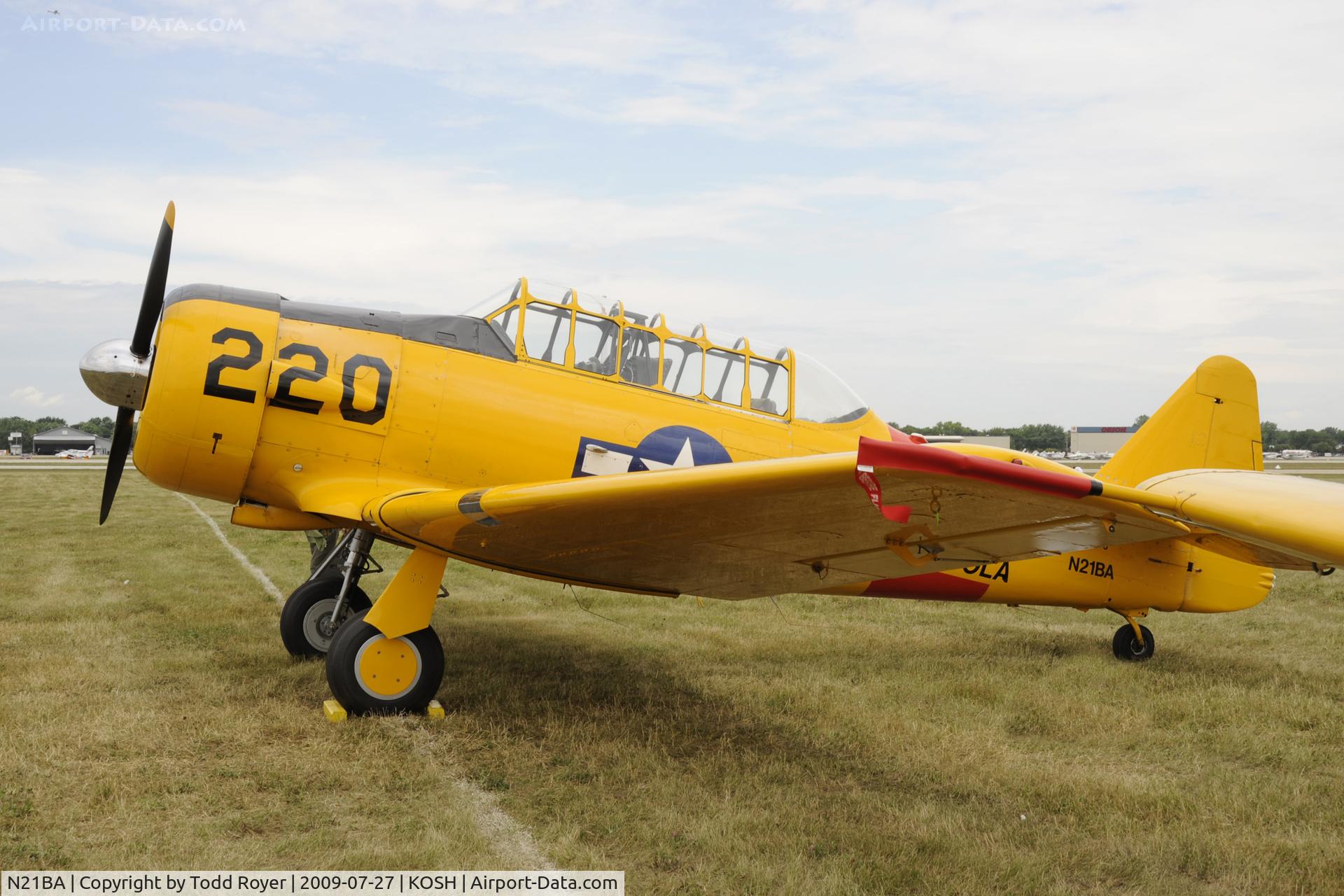N21BA, 1954 North American SNJ-6 Texan C/N 121-43183, Oshkosh EAA Fly-in 2009