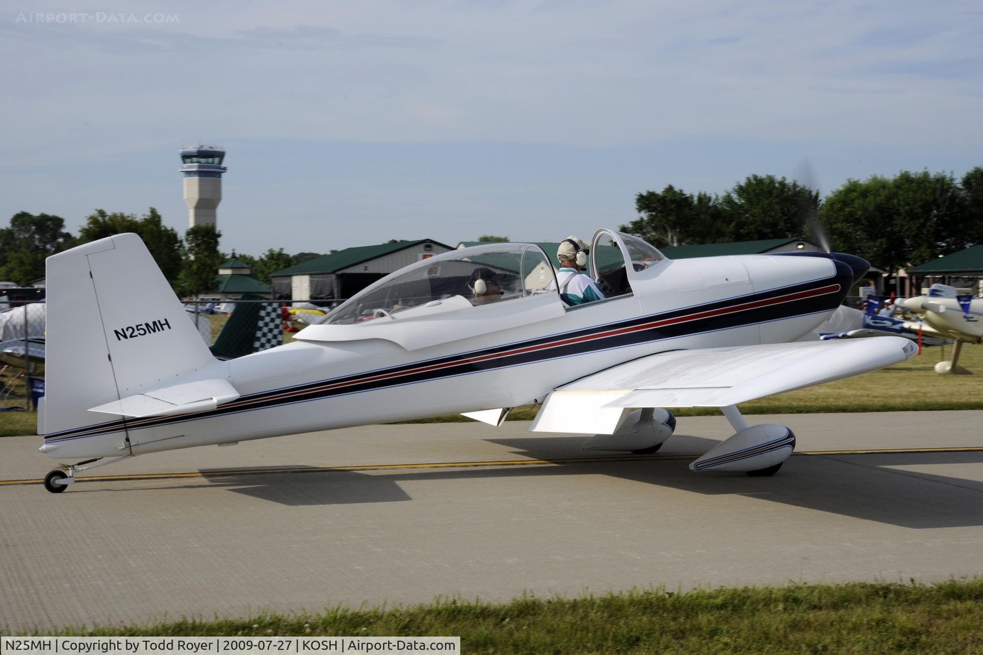 N25MH, 2004 Vans RV-8 C/N 80540, Taxi to parking