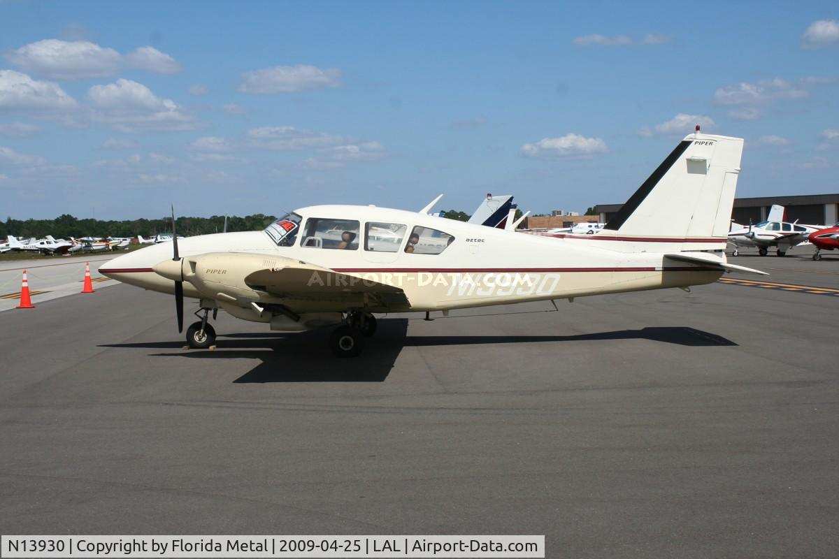 N13930, 1970 Piper PA-23-250 Aztec C/N 27-4575, Piper PA-23-250