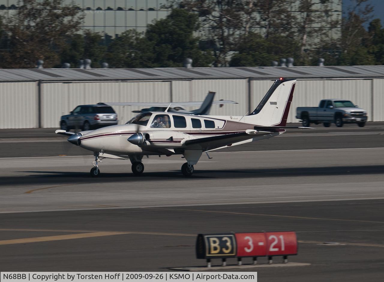 N68BB, 1981 Beech 58P Baron C/N TJ-317, N68BB departing from RWY 21