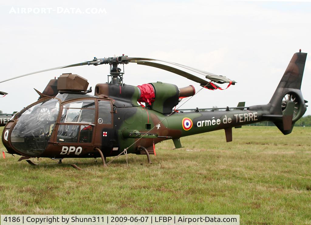 4186, Aérospatiale SA-342M Gazelle C/N 2186, Static display during PUF Airshow 2009