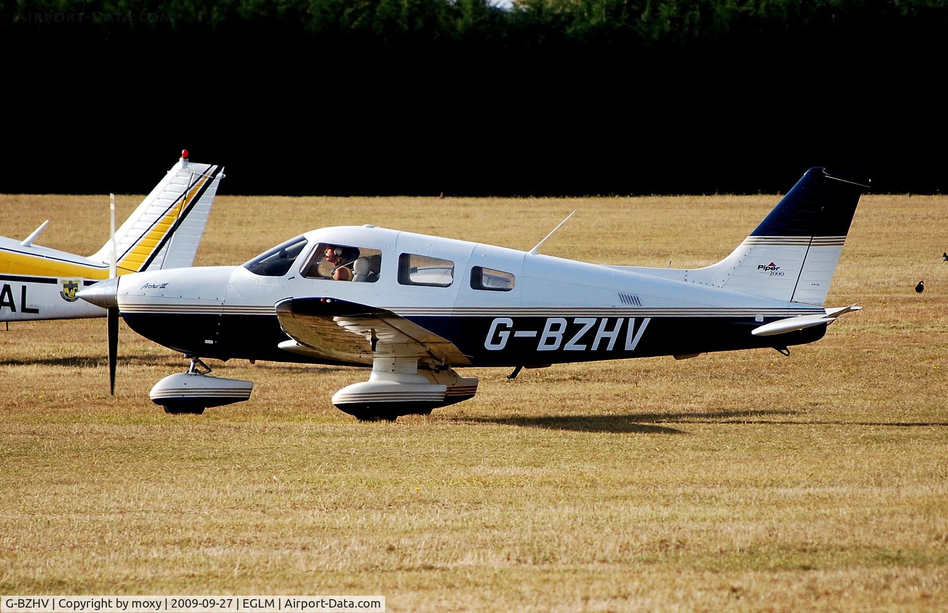 G-BZHV, 2000 Piper PA-28-181 Cherokee Archer III C/N 2843382, Piper Archer III at White Waltham