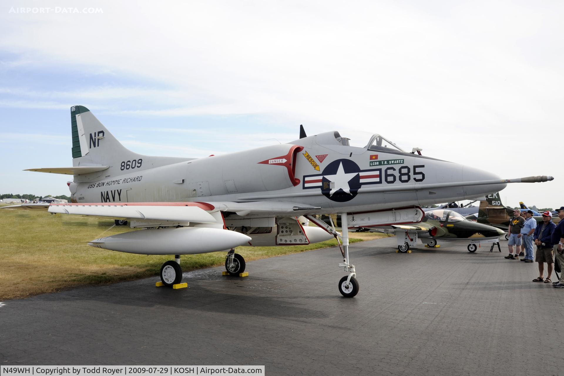 N49WH, 1959 Douglas A-4B Skyhawk C/N 11366, Oshkosh EAA Fly-in 2009