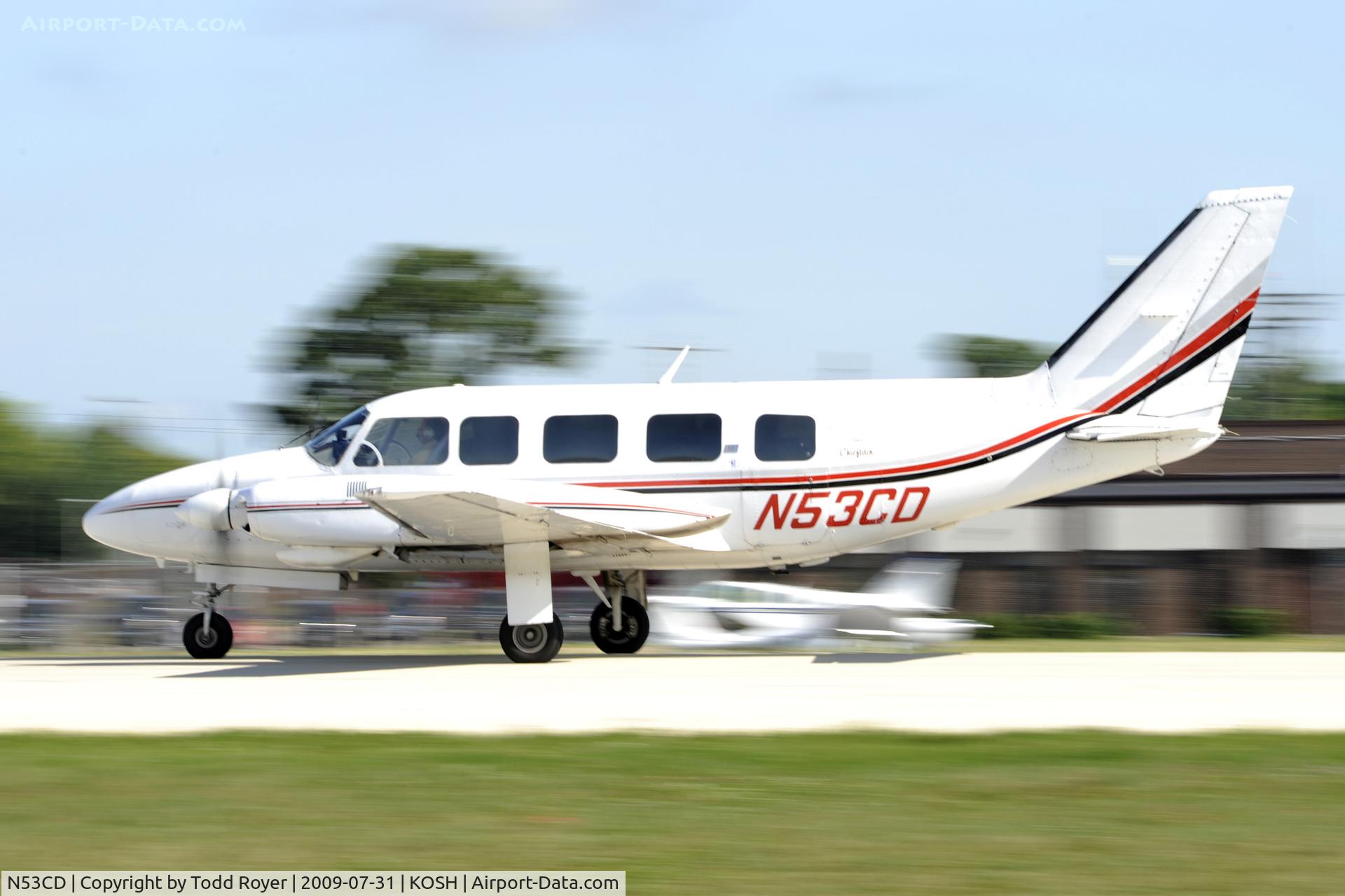 N53CD, 1978 Piper PA-31-350 Chieftain C/N 31-7852058, Departing OSH on 27