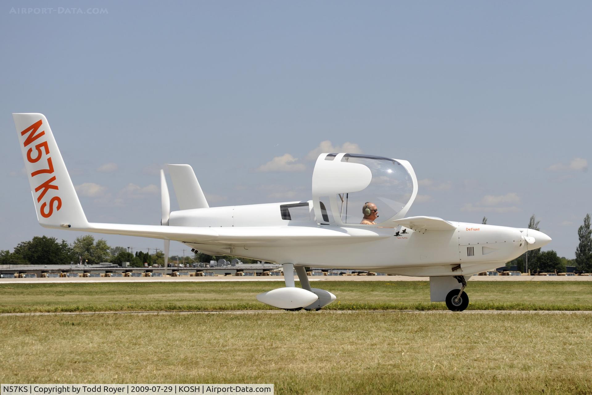 N57KS, 2005 Rutan Defiant C/N 86, Oshkosh EAA Fly-in 2009
