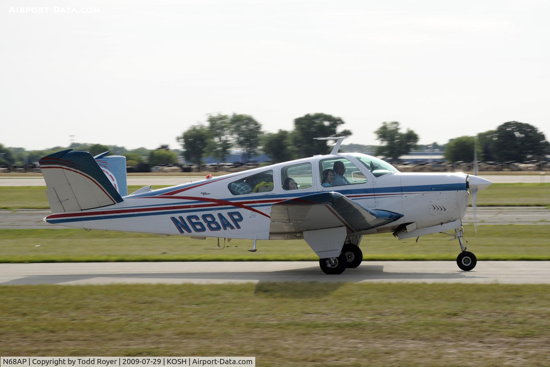 N68AP, 1968 Beech V35A Bonanza C/N D-8899, Taxi to parking