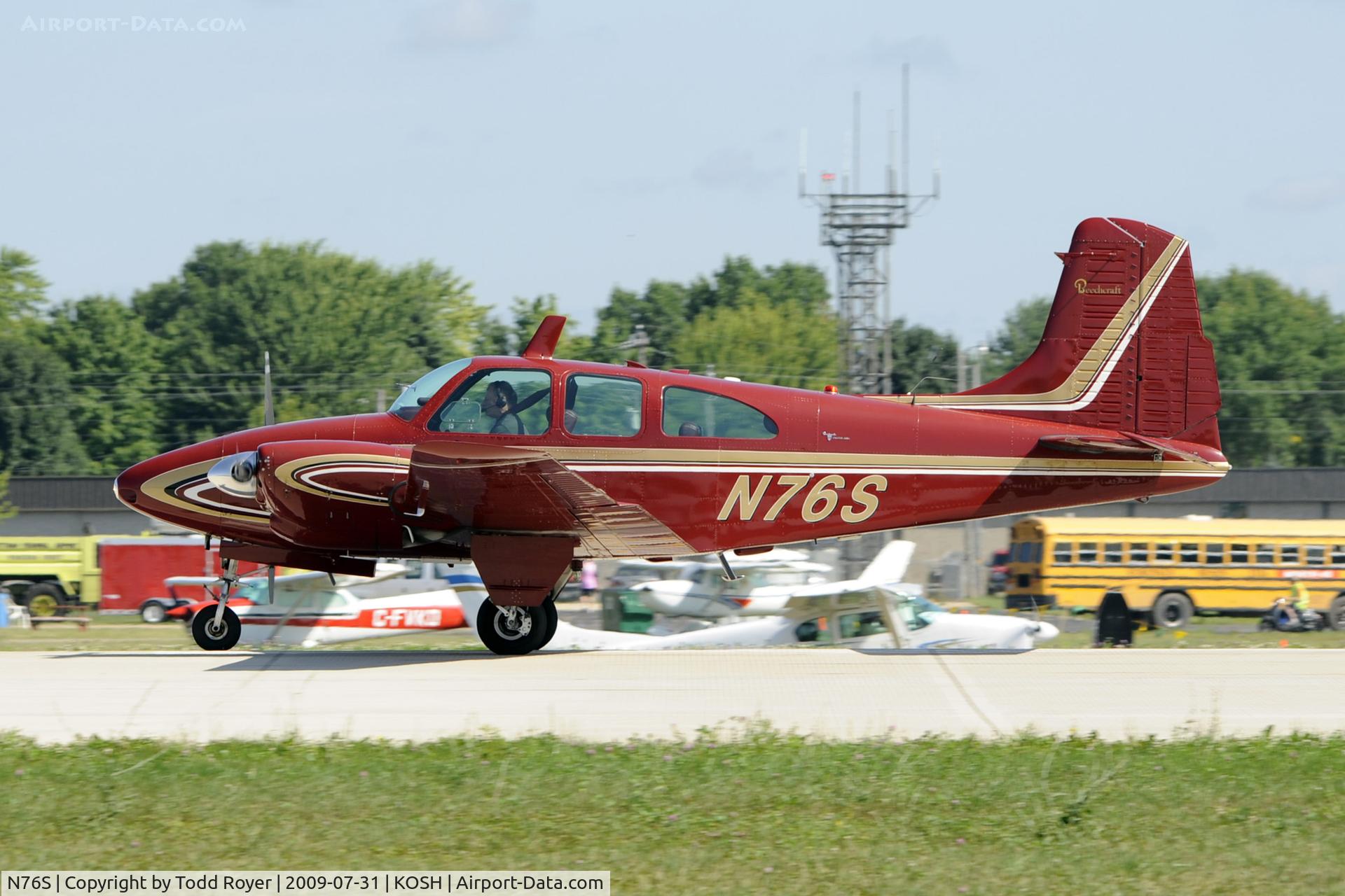 N76S, 1965 Beech D95A Travel Air C/N TD-605, Landing 27 at OSH