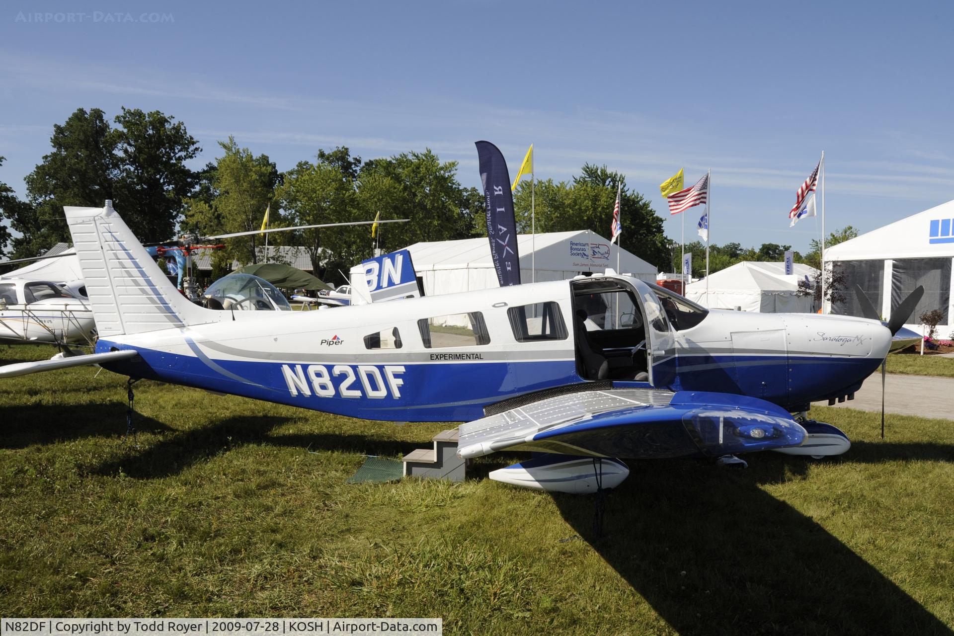 N82DF, 1981 Piper PA-32-301 Saratoga C/N 32-8206003, Oshkosh EAA Fly-in 2009