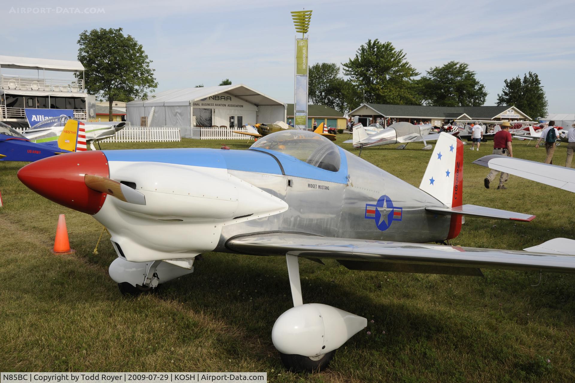 N85BC, Mustang Aeronautics Midget Mustang M-1 C/N 1672, Oshkosh EAA Fly-in 2009