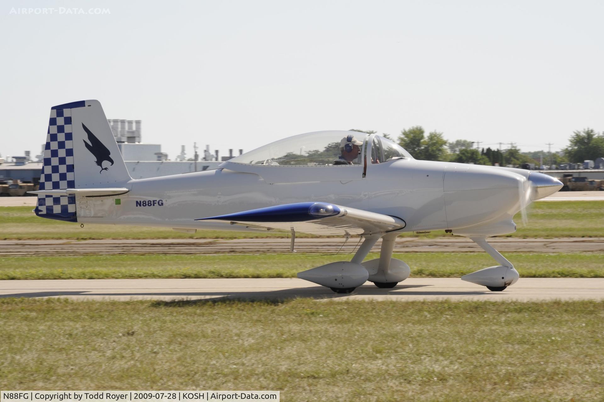 N88FG, 2004 Vans RV-8A C/N 1918, Taxi for departure