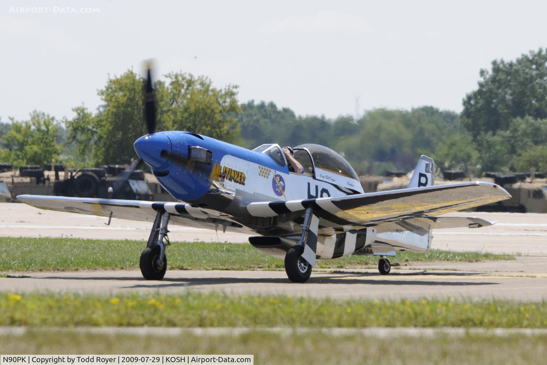 N90PK, 1999 Stewart 51 S-51D Mustang C/N 149, Taxi to parking