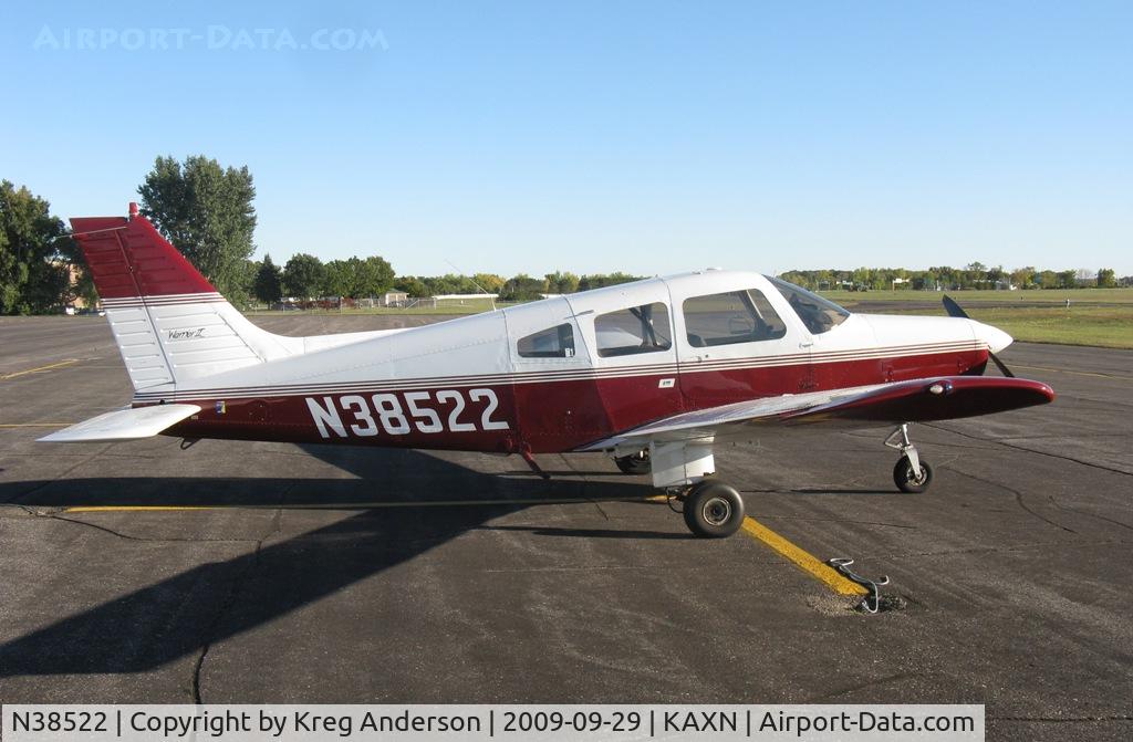 N38522, 1977 Piper PA-28-161 C/N 28-7816180, 1977 Piper PA-28-161 Warrior on the ramp.