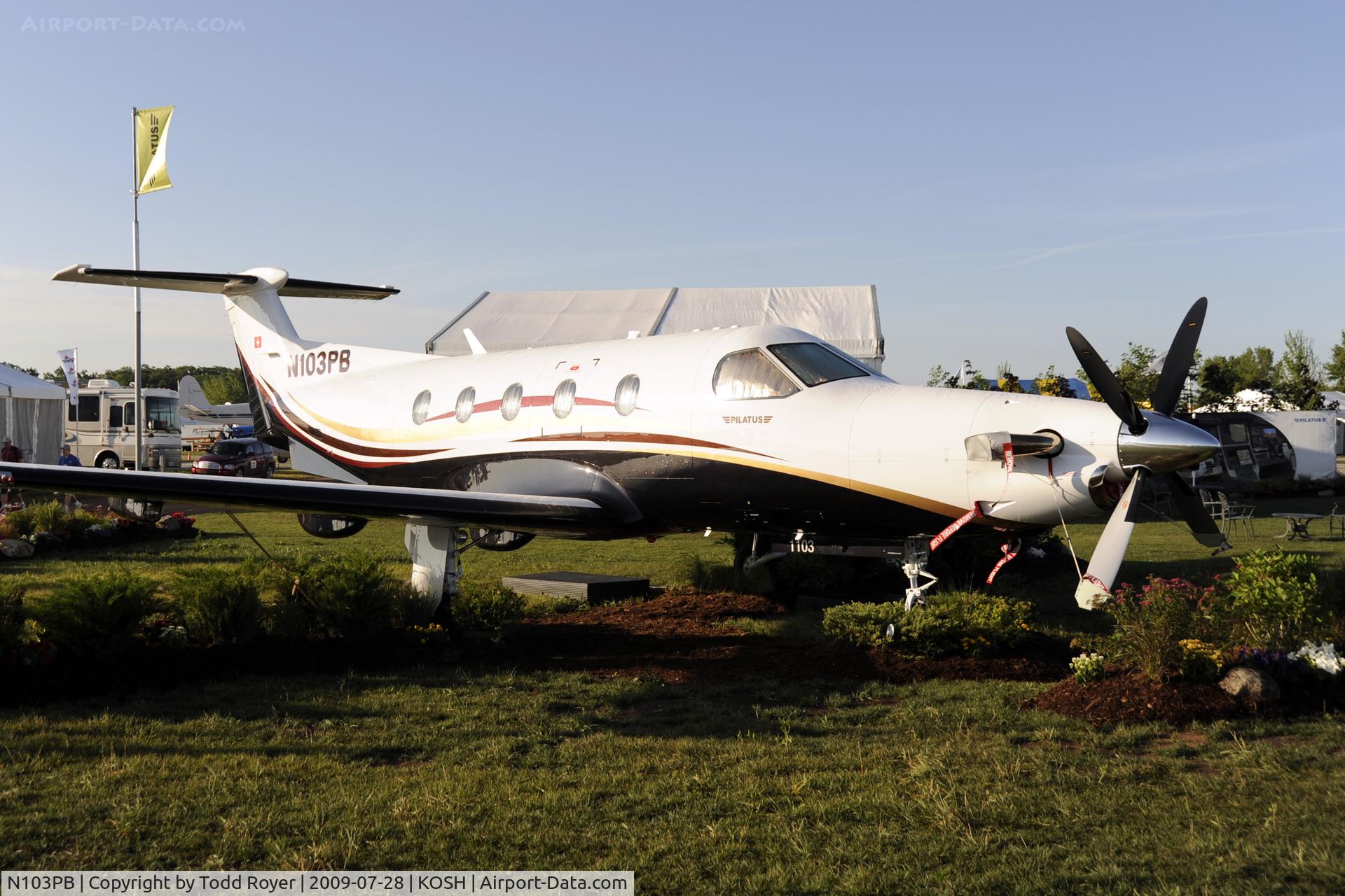 N103PB, 2009 Pilatus PC-12/47E C/N 1103, Oshkosh EAA Fly-in 2009